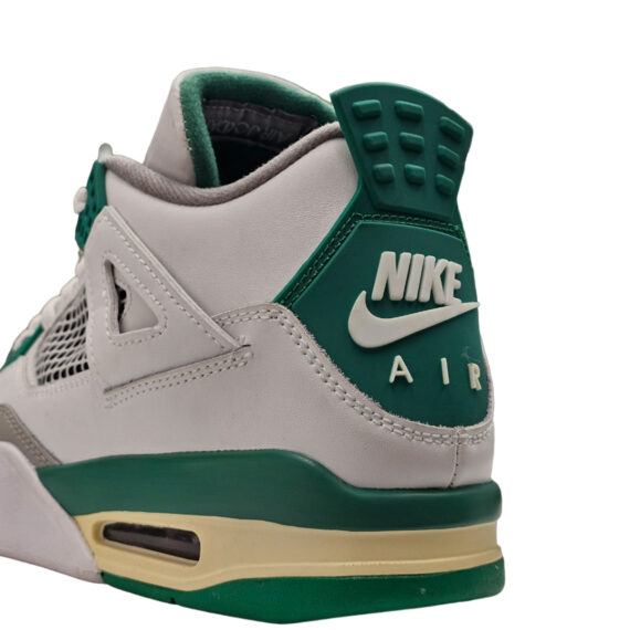 Nike Jordan 4