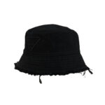 Hat Prada
