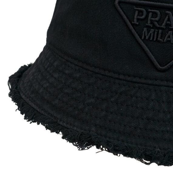 Hat Prada
