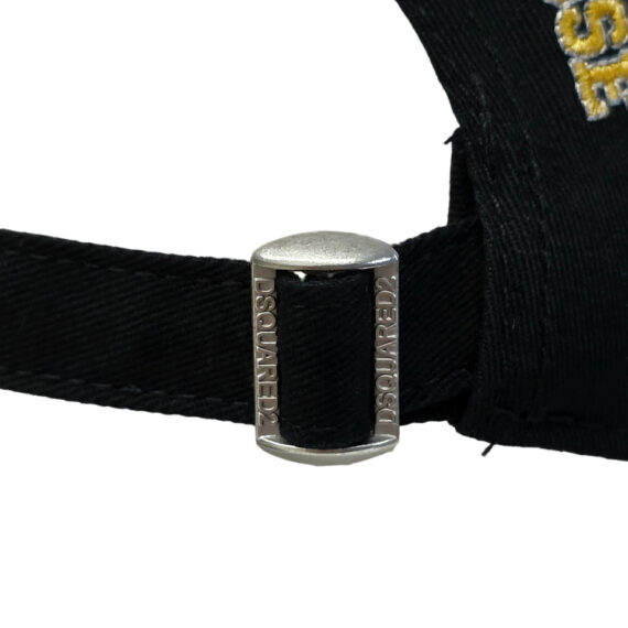 Cap Dsquared2