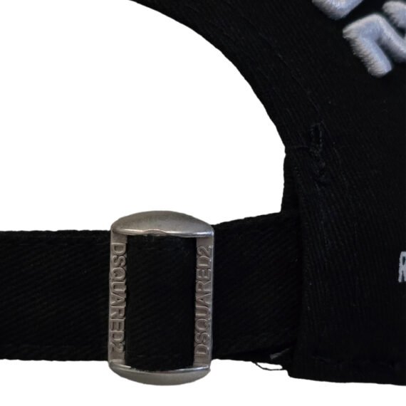 Cap Dsquared2