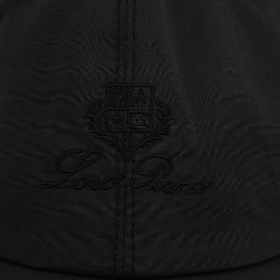 Cap Loro Piana