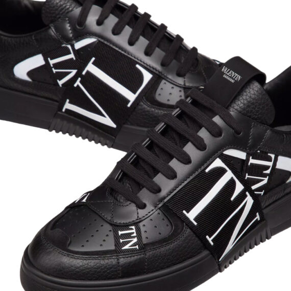 Valentino Sneakers