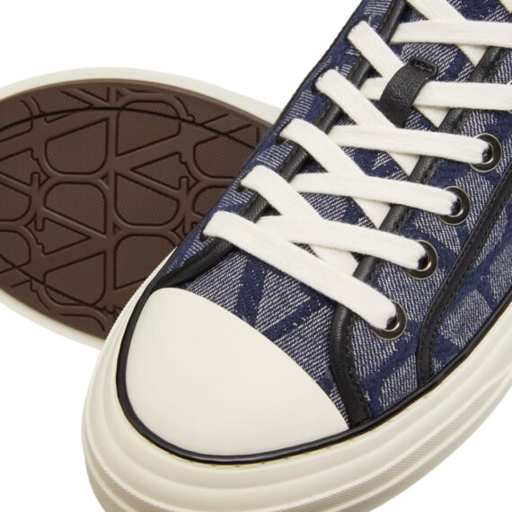Valentino Sneakers