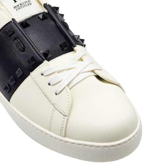 Valentino Sneakers