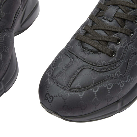 GG Sneakers
