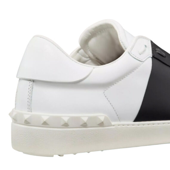 Valentino Sneakers