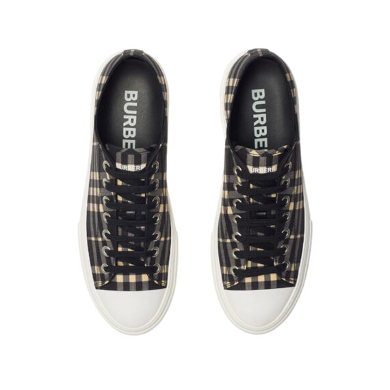 Burberry Sneakers