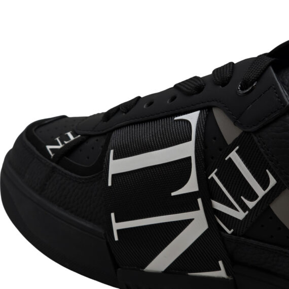 Valentino Sneakers