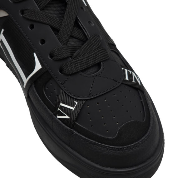 Valentino Sneakers