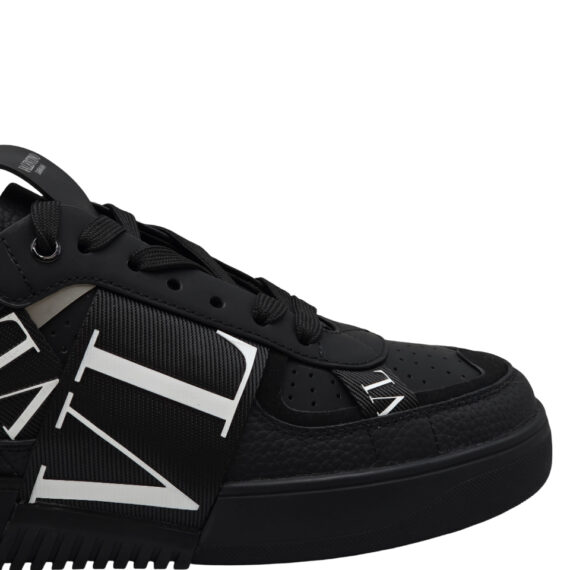 Valentino Sneakers